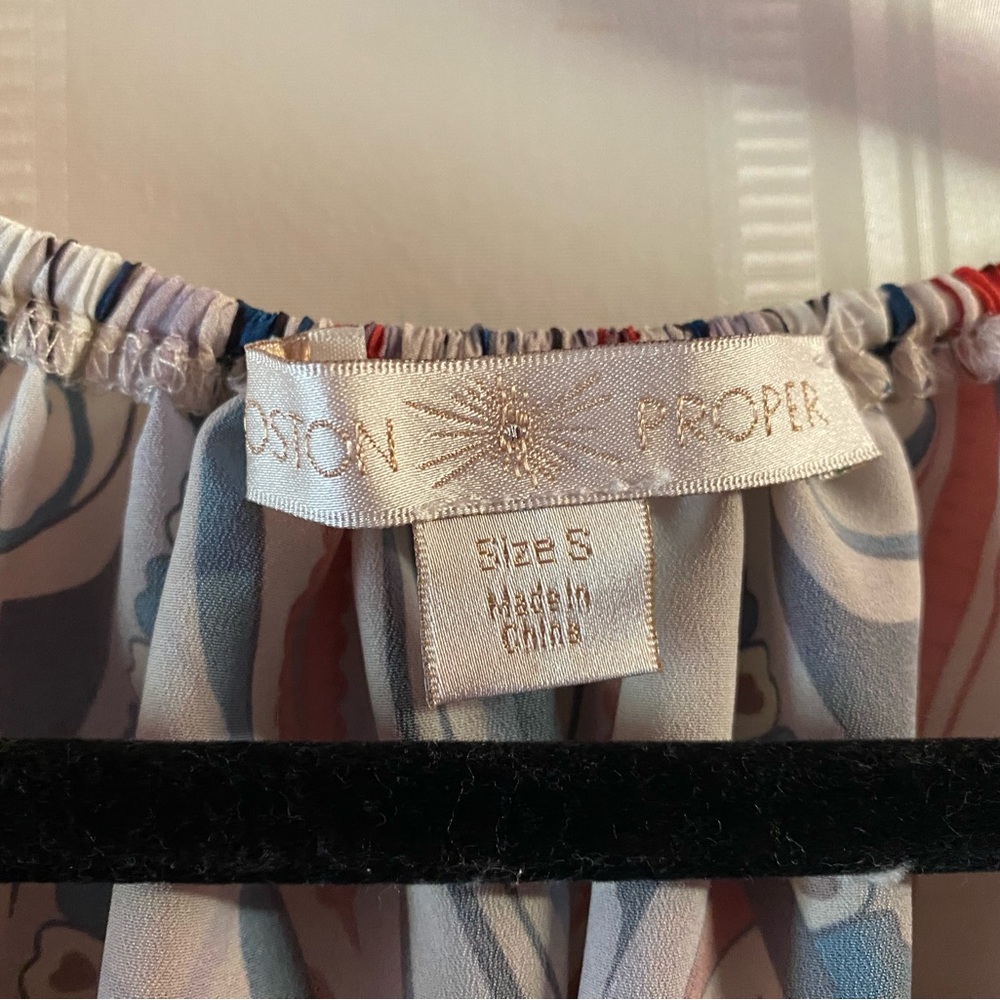 Colorful lightweight tops/NEVER WORN - Picture 11 of 11